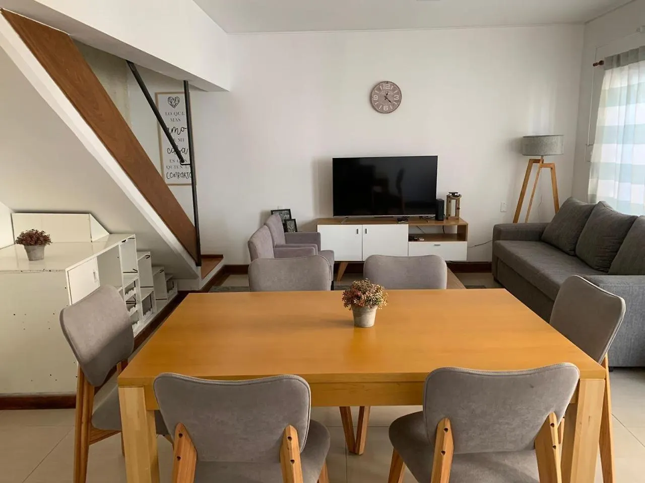 Apartamento Duplex Con Terraza Y Estacionamiento Mendoza